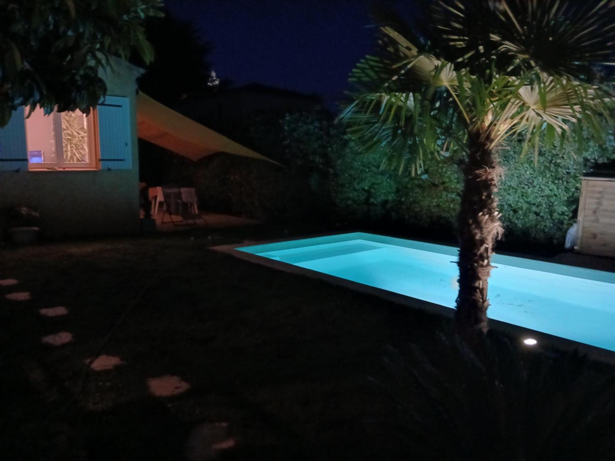 Maison Avec Piscine Donnant Sur Les Vignes, Proche D'Uzes Villa Valliguieres Exterior photo